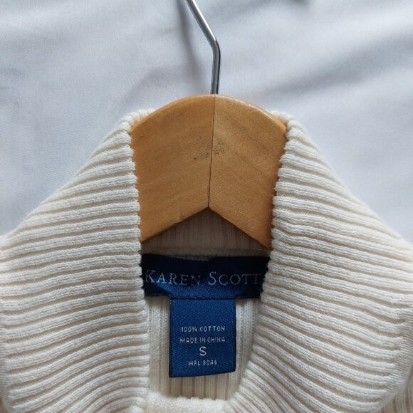 White Ribbed Mock Neck Turtleneck Sweater - Picture 6 of 6